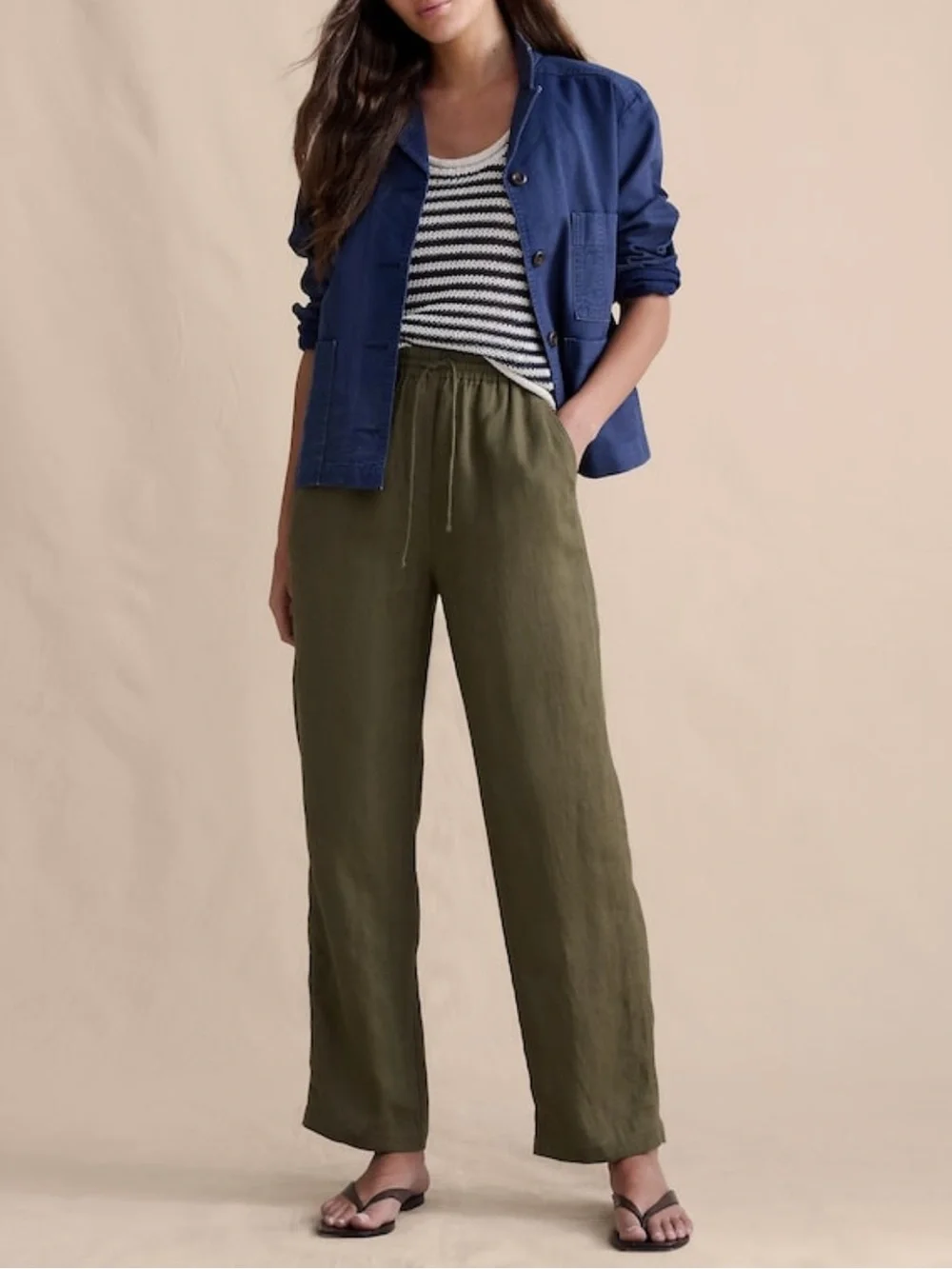 The Getaway Straight Leg Pull-On Pant in Linen Banana Republic Olive Green Tall